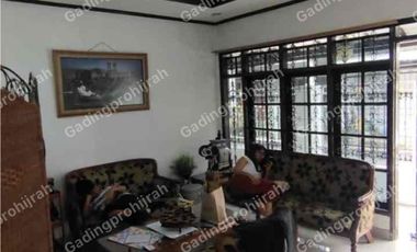 Disewakan Rumah 2 Lantai Di Randusari Antapani Bandung