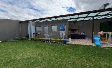 ¡Amplia Propiedad en Venta en la Av. del Bombero – Challuabamba, Cuenca!