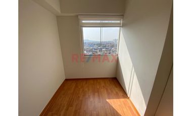 Se Alquila Departamento De 74 M2 , En Condominio Nuevo Cercado