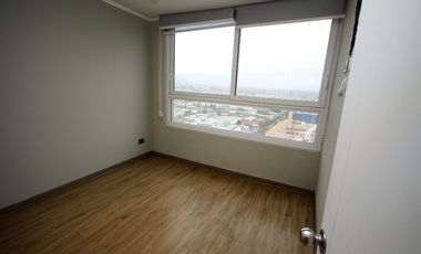 Se Arrienda Departamento con Estacionamiento