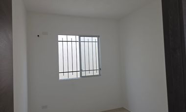 Renta casa sin amoblar en Urbanización Villa Geranio Chongón-Guayas