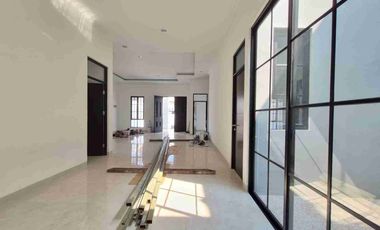 Jual Rumah Di Kencana Loka BSD Serpong Dekat Bintaro