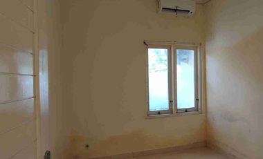 kontrakan 2 kamar + 1AC harga terjangkau, dalam perumahan