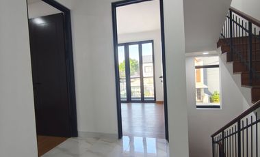 Rumah Mewah 4 KM MRT Fatmawati Cilandak KKO