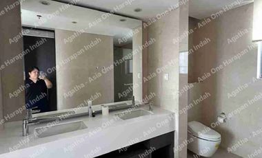 for rent Casa Domaine 3+1 bedroom Tanah Abang, Jakarta Pusat. Premium Location near business area
