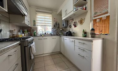 Gran Oportunidad en Osorno! Casa de 4 Dormitorios con Bodegas y Estacionamiento