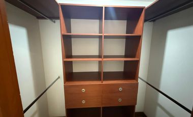 Venta de Excelente apartamento en el poblado sector la calera Medellín.