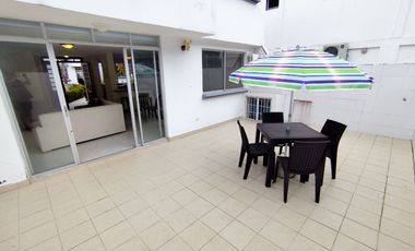 🏠 VENDO CASA ESQUINERA DOS PLANTAS CON TERRAZA - TRES DORMITORIOS - (TONSUPA - Club del Pacífico) $83,000.oo