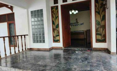 Disewakan Rumah Strategis Bisa Untuk Kantor di Margajaya, Kota Bekasi