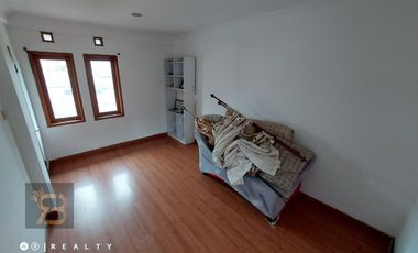 RUMAH BAGUS DI SAYAP DAGO COBLONG BANDUNG 4 Kamar Tidur, 5 Kamar Mandi, Harga Rp2,8 Miliar Nego
