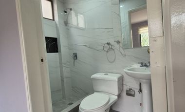 Casa en Vía a la Costa con 180 m2 de terreno y 3 dormitorios en alquiler
