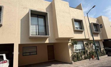 Renta de Casa Amueblada