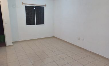 RENTA DE CASA EN EXCELENTE UBICACION