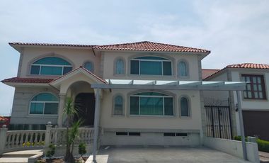 PROVIDENCIA, METEPEC,  RESIDENCIA EN RENTA, EXCELENTE ESTADO