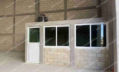 Bodega de 731 M2 con Luz Trifásica dentro de Parque Industrial con Vigilancia