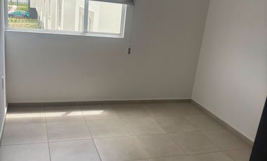 CASA EN RENTA EN FUENTES DE CALIMAYA