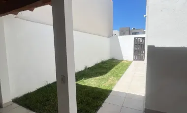 Casa en Venta de Remate en Residencial Privadas de Santiago, Saltillo, Coah.