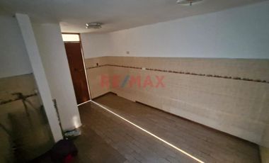 Se Vende Departamento 2 Piso Surco