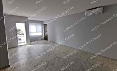 SE RENTA DEPARTAMENTO DE 1 RECÁMARA EN RESIDENCIAL ARBOLADA CANCÚN, AMENIDADES, SEGURODAD 24 HORAS. SOBRE AVENIDA HUAYACAN.