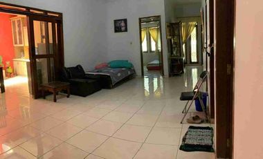 Rumah Hook Mewah Batununggal – Jual Cepat Hanya 4 M Turun dari 6.5 M