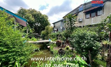Land + 1-story house, 50 sq.wa. Land and house located on Soi Charansanitwong 25, แยก 5, near Sirindhorn Botanical Garden, Charansanitwong Road, Bangk