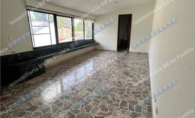 CASA EN RENTA solo uso  COMERCIAL Ideal para:
• Oficinas corporativas
• Consultorios médicos, psicológicos o nutricionales
• Academia de idiomas, música o regularización
• Centro de capacitación
• Despachos jurídicos, contables o administrativos