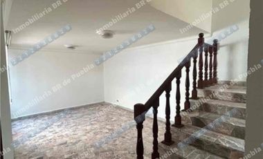 CASA EN RENTA solo uso  COMERCIAL Ideal para:
• Oficinas corporativas
• Consultorios médicos, psicológicos o nutricionales
• Academia de idiomas, música o regularización
• Centro de capacitación
• Despachos jurídicos, contables o administrativos