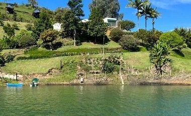 Casa Campestre en Venta en Guatapé