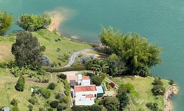 Casa Campestre en Venta en Guatapé