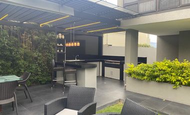 VENDO HERMOSA CASA EN URB PRIVADA CUMBAYA, PROX USFQ