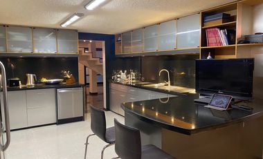 VENDO HERMOSA CASA EN URB PRIVADA CUMBAYA, PROX USFQ