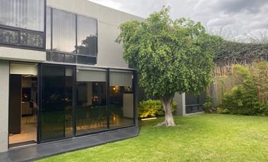VENDO HERMOSA CASA EN URB PRIVADA CUMBAYA, PROX USFQ