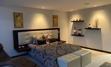 VENDO HERMOSA CASA EN URB PRIVADA CUMBAYA, PROX USFQ