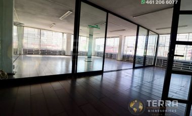 RENTA EDIFICIO 🏬EN EL BOULEVARD DE CELAYA GTO. ESQUINA PLAN DE AYUTLA SUPER BIEN UBICADO