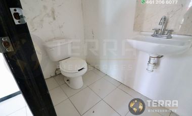 RENTA EDIFICIO 🏬EN EL BOULEVARD DE CELAYA GTO. ESQUINA PLAN DE AYUTLA SUPER BIEN UBICADO