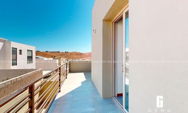 CASA EN VENTA CON MATERIALES DE LUJO