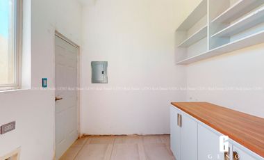 CASA EN VENTA CON MATERIALES DE LUJO