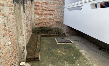 Casa en venta en Montecristi cerca a la iglesia