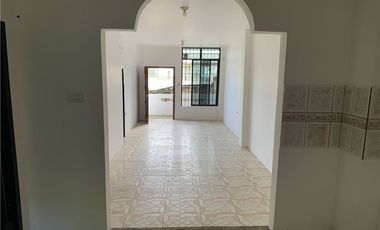Casa en venta en Montecristi cerca a la iglesia