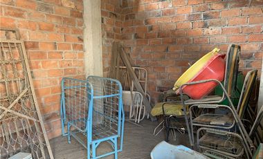 Casa en venta en Montecristi cerca a la iglesia