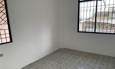 Casa en venta en Montecristi cerca a la iglesia