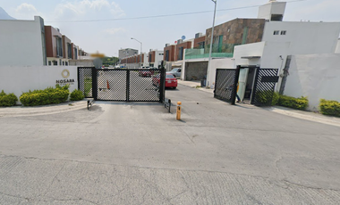 SF-  CASA EN VENTA EN EL FRACCIONAMIENTO NOSARA