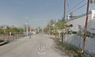 SF-  CASA EN VENTA EN EL FRACCIONAMIENTO NOSARA