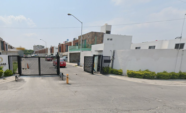 SF-  CASA EN VENTA EN EL FRACCIONAMIENTO NOSARA