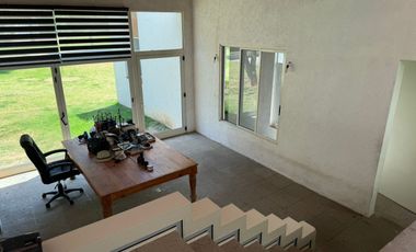 REMATE PROPIEDAD CON GRAN TERRENO Y LINDAS VISTAS