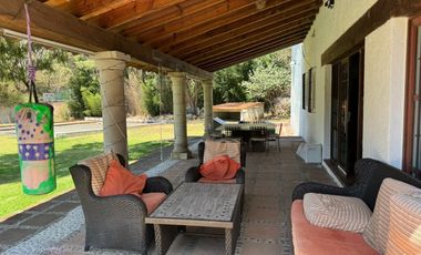 REMATE PROPIEDAD CON GRAN TERRENO Y LINDAS VISTAS