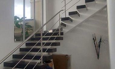 Isla Mocoli, Vendo Hermosa Casa Dividida en 2 Departamentos