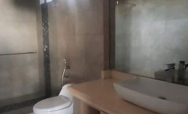 Isla Mocoli, Vendo Hermosa Casa Dividida en 2 Departamentos