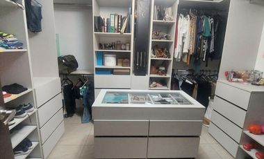 Isla Mocoli, Vendo Hermosa Casa Dividida en 2 Departamentos