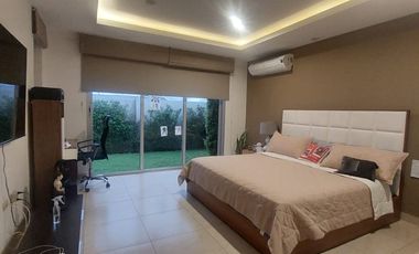 Isla Mocoli, Vendo Hermosa Casa Dividida en 2 Departamentos